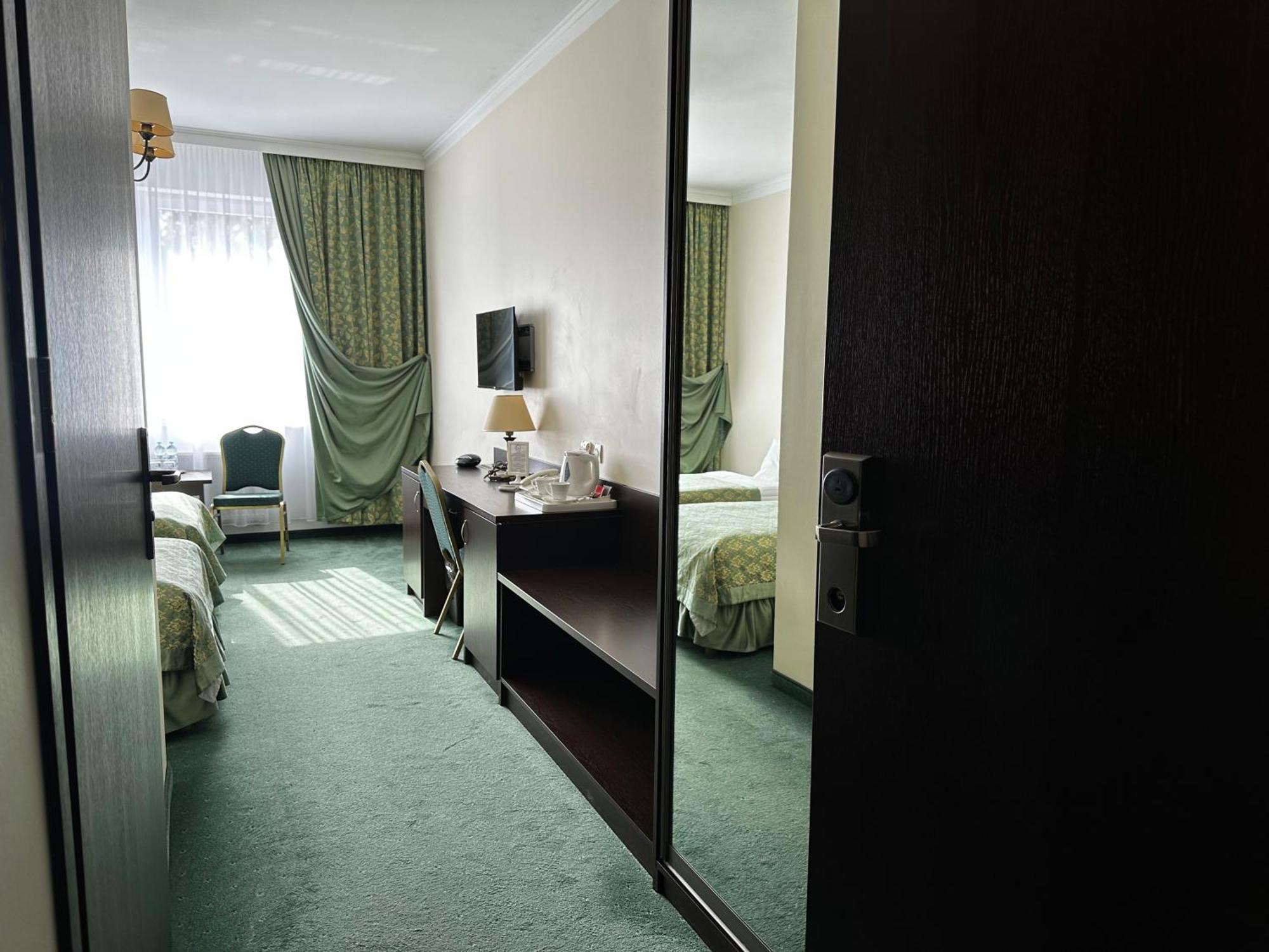 Hotel Koch كونتشن المظهر الخارجي الصورة